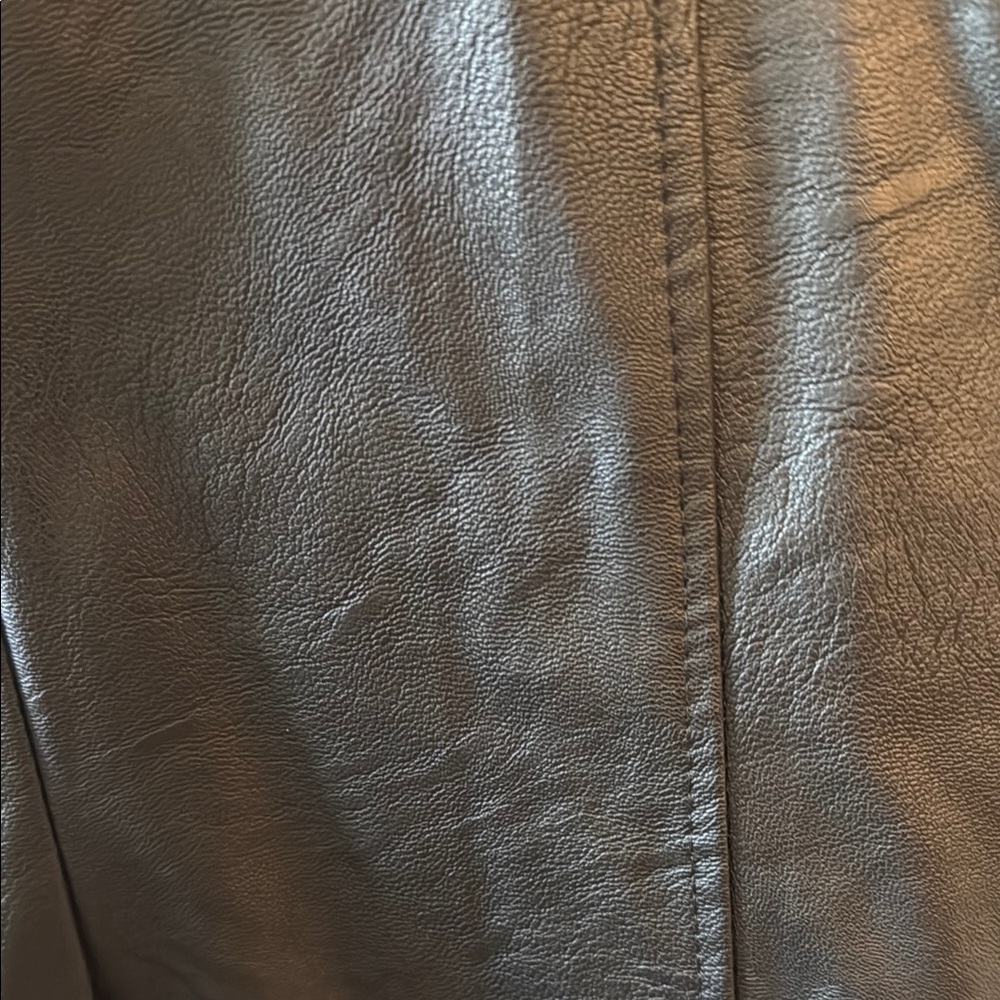 Elegant Black Leather Dress - Picture 3 of 3